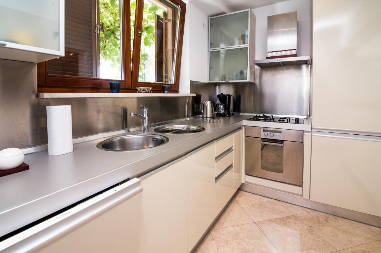 Apartments Villa Oliva Turanj Extérieur photo